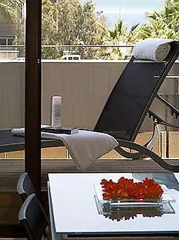 Apartamentos Marbella Barcelona 4*,